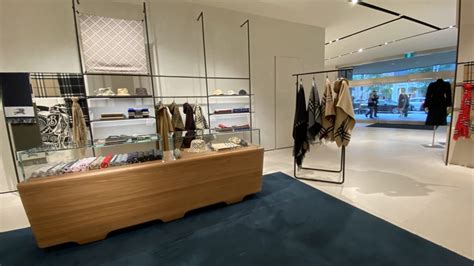 burberry bloor st|burberry stores in toronto.